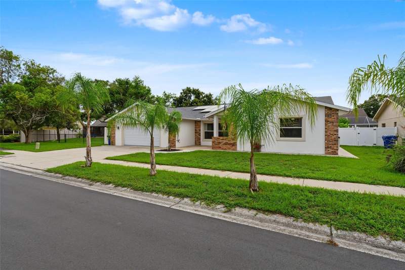 3 bedroom Single Family Residence at 4607 Sawgrass Boulevard, Park Lake Estates, New Port Richey — photo 5