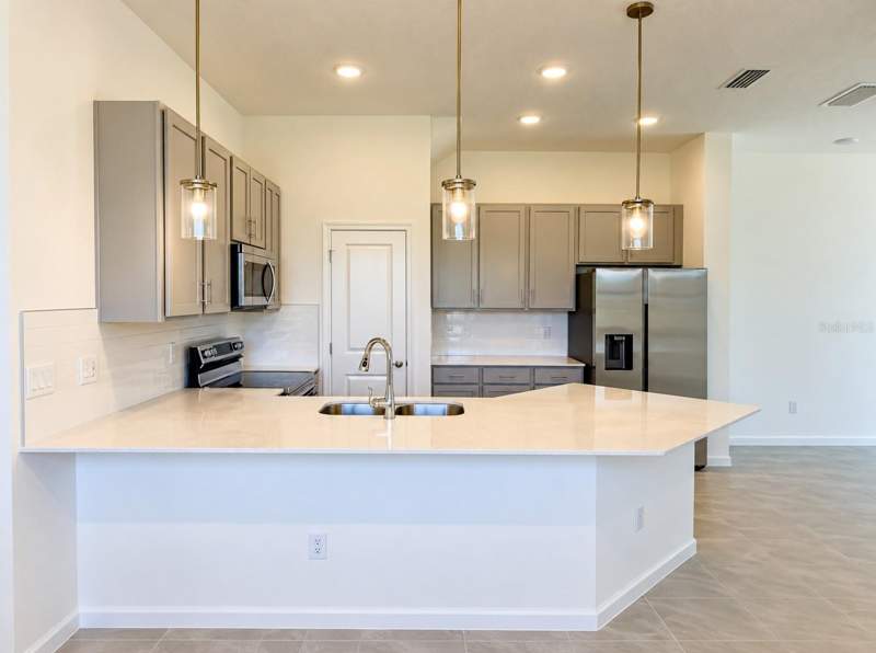 5 bedroom Townhouse at 10592 Ebb Tide Lane, Paradiso Grande Resort, Orlando — photo 3