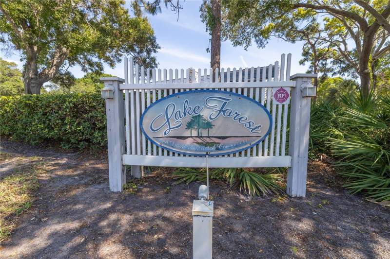 2 bedroom Condominium at 6462 92nd Place #803, Lake Forest Condo, Pinellas Park — photo 3