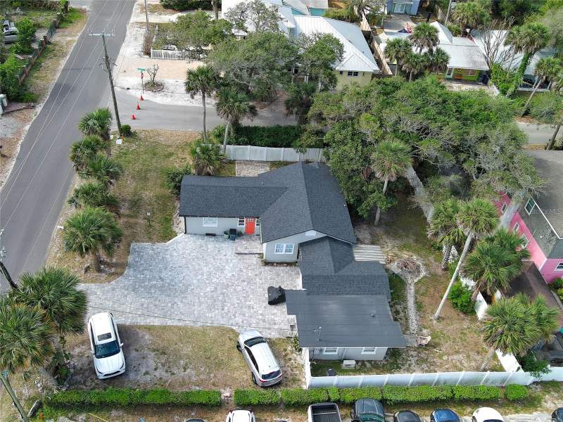 4 bedroom Single Family Residence at 200 S Pine Street, Barber 09-17-34, New Smyrna Beach — photo 4