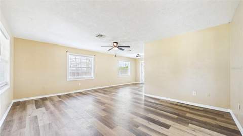 5029 Emerson Avenue, St Petersburg FL - photo 8 of 40