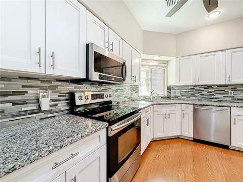 848 Crepe Myrtle Circle, Apopka FL - photo 7 of 24