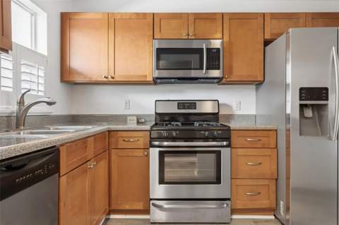 5501 80th Street #402, St Petersburg FL - photo 8 of 27
