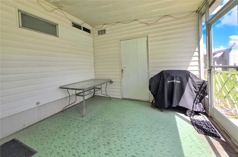 2 bedroom Mobile Home at 37015 Karen Avenue, Betmar Acres Unit 6, Zephyrhills — photo 5