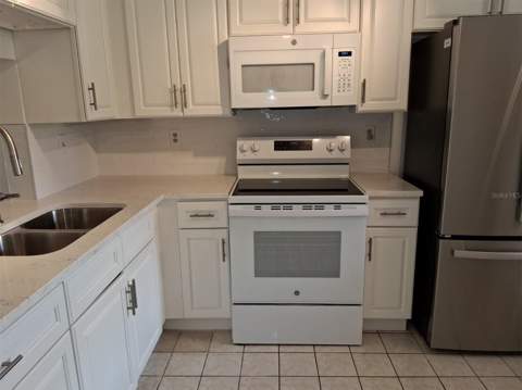 4326 Summersun Drive, New Port Richey FL - photo 8 of 28