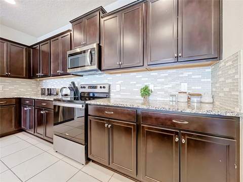 2415 Dubai Street, Kissimmee FL - photo 11 of 82