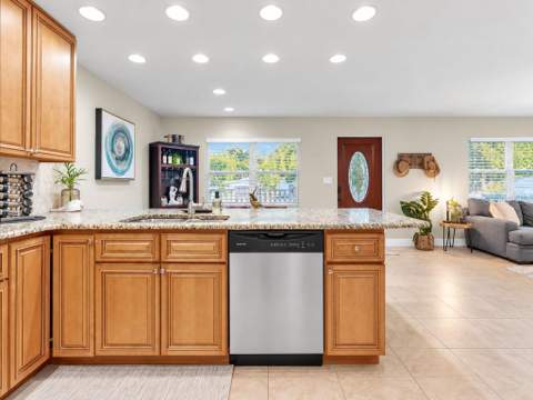 2429 Park Street, St Petersburg FL - photo 9 of 28