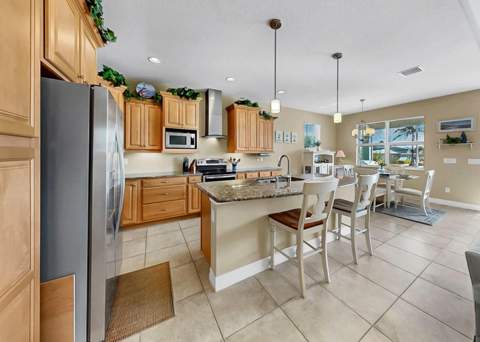 916 Spindle Palm Way, Apollo Beach FL - photo 14 of 41