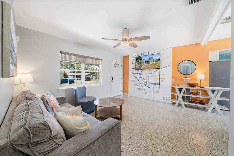 2 bedroom Single Family Residence at 10437 52nd Avenue, Orange Estates Of St Pete, St Petersburg — photo 4