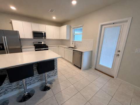 4086 Lush View Drive, Apopka FL - photo 18 of 44