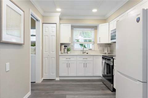 4911 Chancellor Street, St Petersburg FL - photo 9 of 24