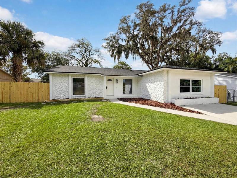 4 bedroom Single Family Residence at 4058 Luan Drive, Lake Sparling Heights, Orlando — photo 2