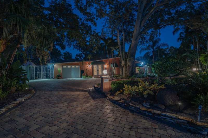 3 bedroom Single Family Residence at 3033 82nd Way, Villa Park Estates, St Petersburg — photo 2