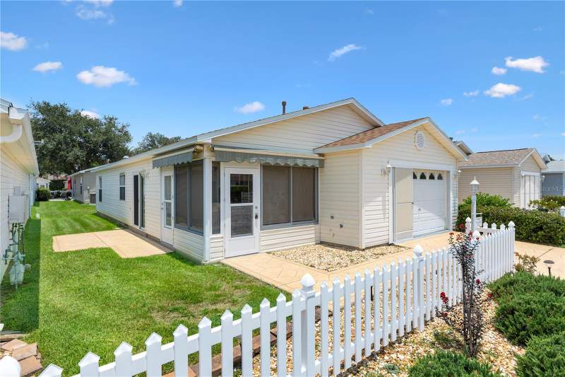 2 bedroom Villa at 9319 SE 172nd Wayside Place, Ivystone Villas, The Villages — photo 3