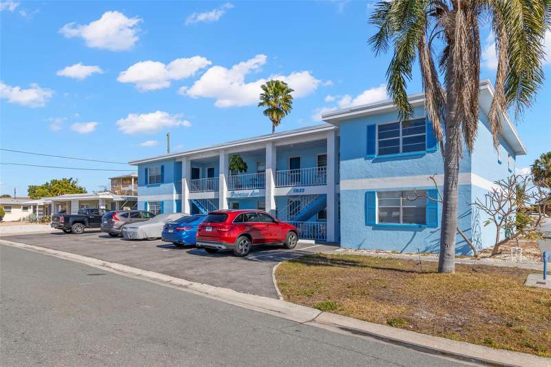 1 bedroom Condominium at 11025 2nd Street #8, Princess Ann Condo, Treasure Island — photo 5