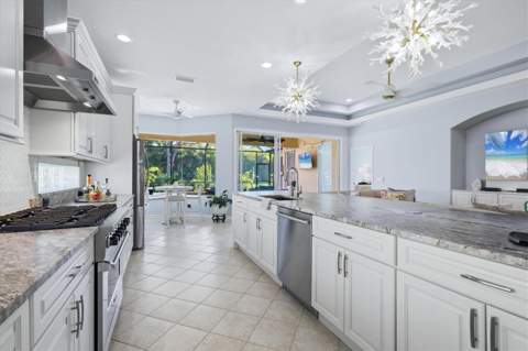 8319 Nice Way, Sarasota FL - photo 13 of 51