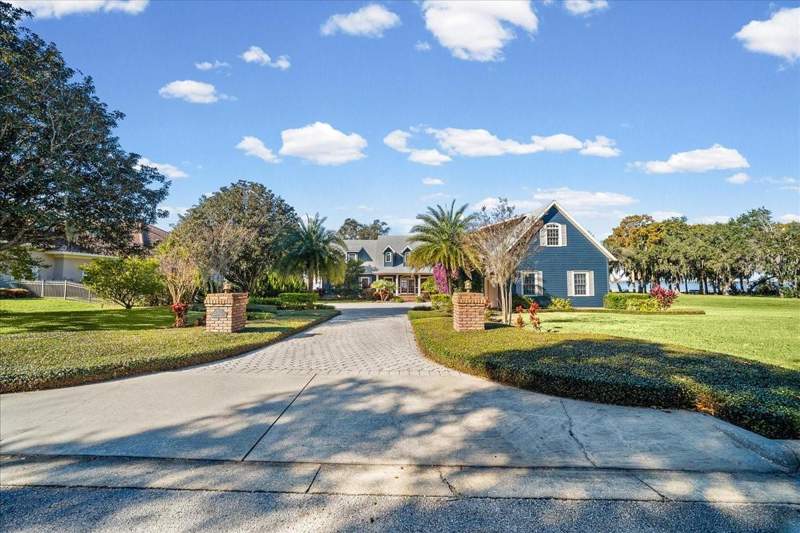 5 bedroom Single Family Residence at 1200 Peninsula Drive, Tavares Peninsula Tracts A-G Rep, Tavares — photo 2