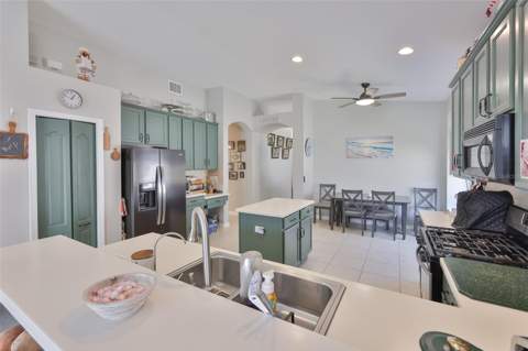 5223 Clover Mist Drive, Apollo Beach FL - photo 9 of 52