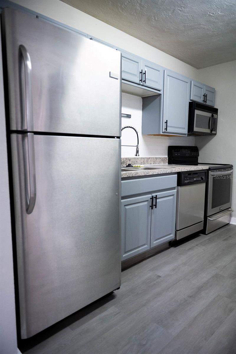 3 bedroom Single Family Residence at 5480 70th Lane, Gorsuch & Hutchinson, St Petersburg — photo 3