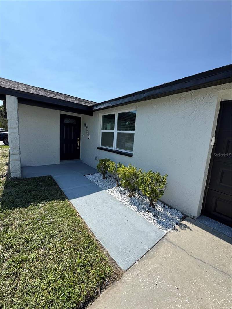 2 bedroom Single Family Residence at 6205 Westport Drive, West Port Sub, Port Richey — photo 2