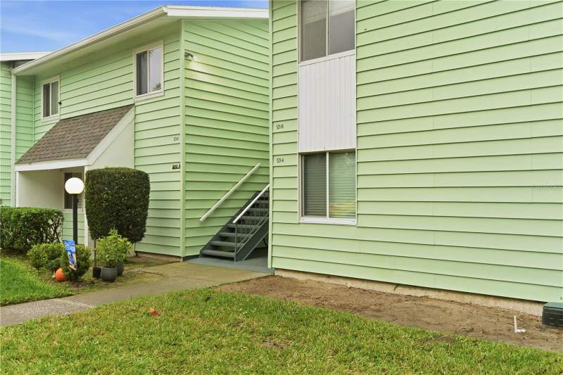 2 bedroom Condominium at 521 Midway Drive #B, Live Oak Village Condo, Ocala — photo 2