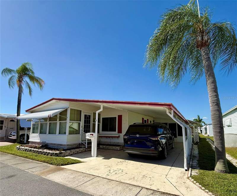 2 bedroom Mobile Home at 82208 F Street #208, Pinellas Park, Pinellas Park — photo 3