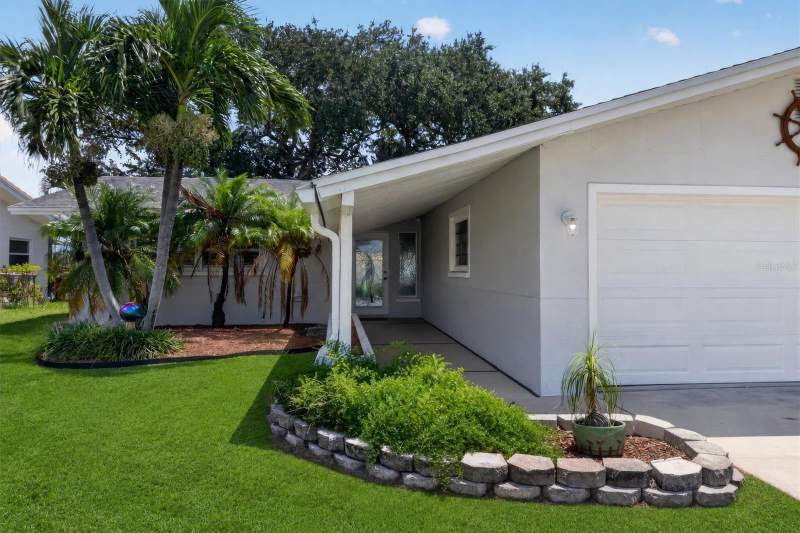 2 bedroom Single Family Residence at 541 Lillian Drive, Crystal Island 1st Add, Madeira Beach — photo 5