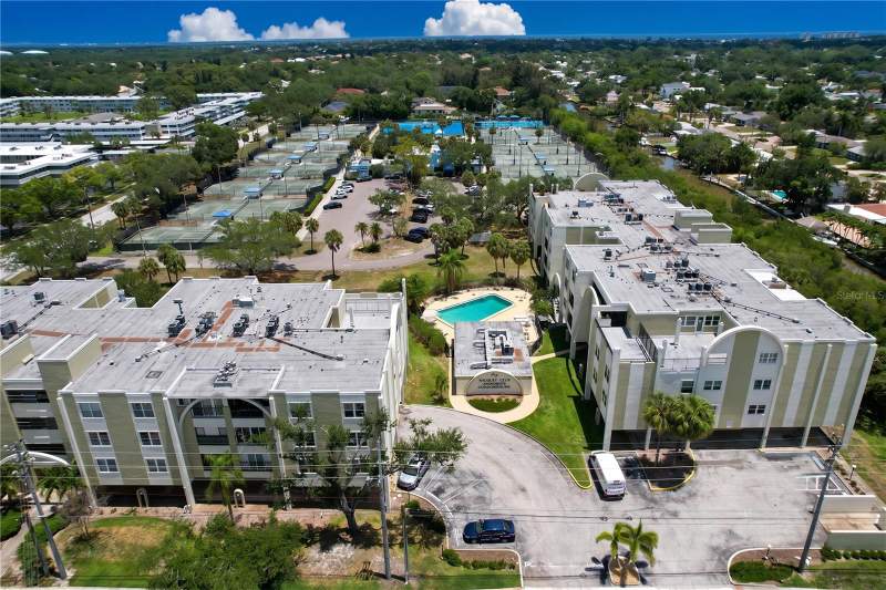 3 bedroom Condominium at 4651 1st Street #311, Racquet Club Northeast Condo The, St Petersburg — photo 2