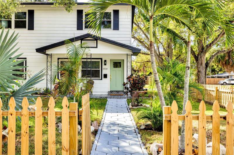 5 bedroom Single Family Residence at 4954 2nd Avenue, Allen Park Sec A, St Petersburg — photo 4