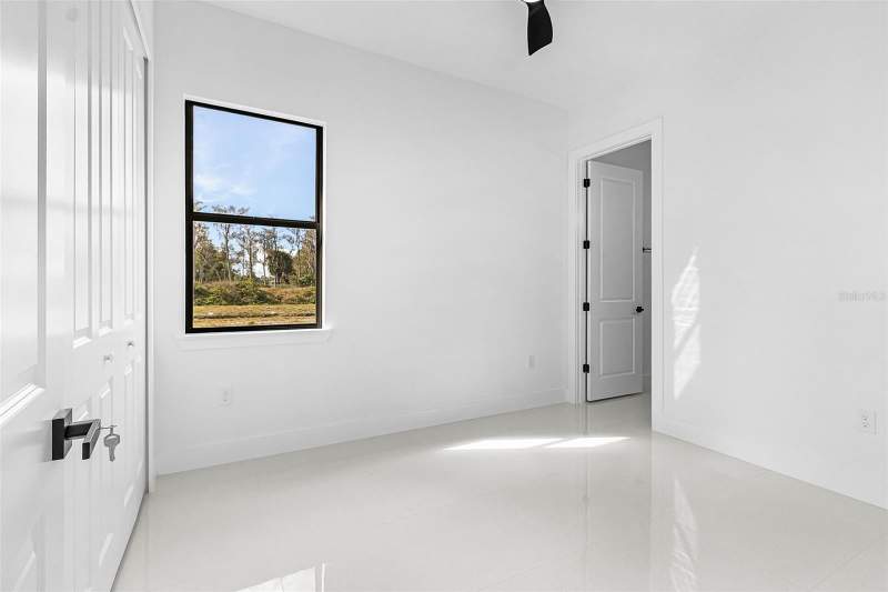 3 bedroom Single Family Residence at 918 Anaconda Avenue, Lehigh Acres, Lehigh Acres — photo 5