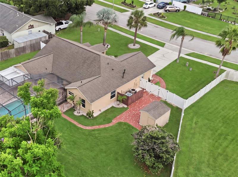 4 bedroom Single Family Residence at 13842 GREATER PINES BOULEVARD, GREATER PINES PH II SUB, CLERMONT — photo 4