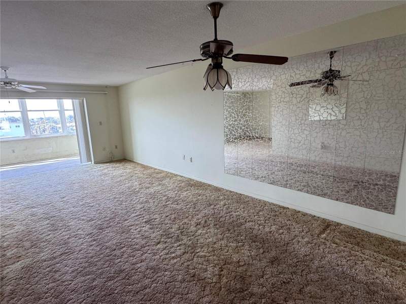 1 bedroom Condominium at 5555 Gulf Boulevard #312, Regency West Apts Condo, St Petersburg — photo 4