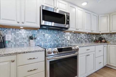 1430 Gulf Boulevard #407, Clearwater Beach FL - photo 19 of 54