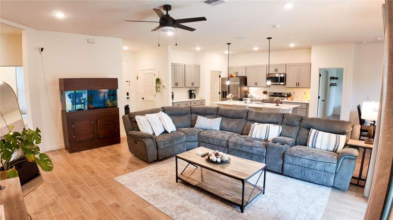 4 bedroom Single Family Residence at 4258 SW 96th Place, Kingsland Country Estate, Ocala — photo 3