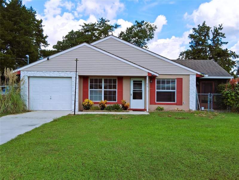 3 bedroom Single Family Residence at 21617 SW Peach Blossom Street, Rainbow Lakes Estates, Dunnellon — photo 2