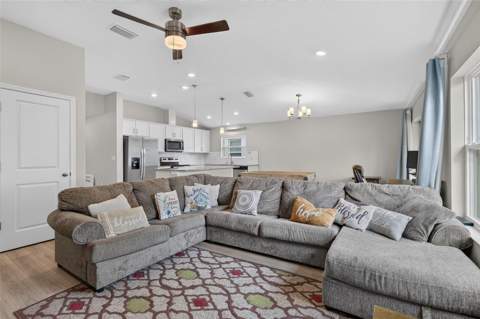 9972 Mesic Woods Avenue, Seffner FL - photo 11 of 55