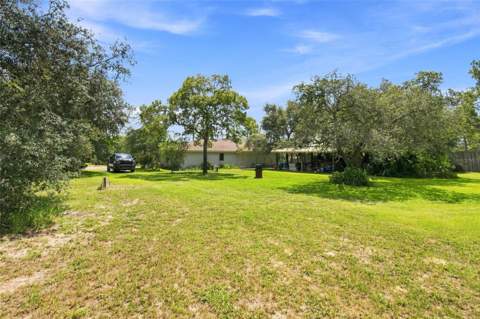 8279 Sunshine Grove Road, Brooksville FL - photo 16 of 76