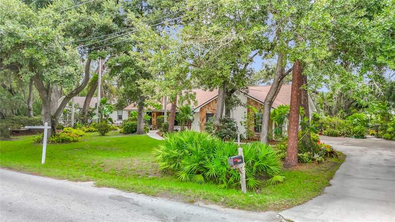 3 bedroom Single Family Residence at 12721 N Armenia Avenue, Tampas North Side Cntry Cl, Tampa — photo 3