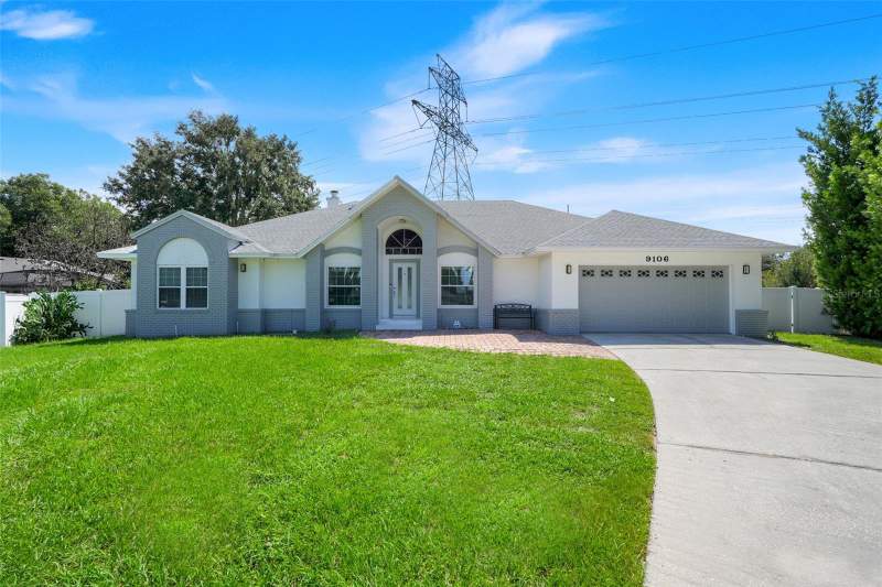 9106 GALLEON COURT home for sale in North Bay