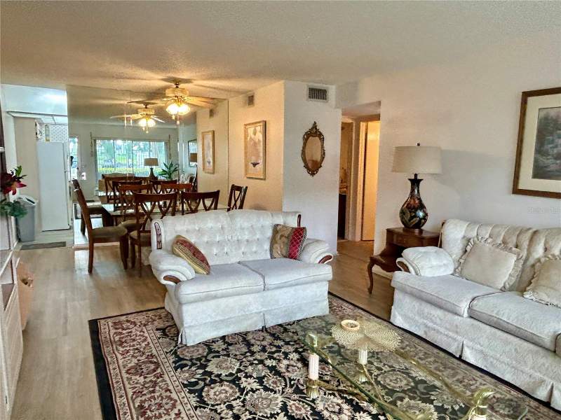 2 bedroom Condominium at 2467 Finlandia Lane #27, On Top Of The World, Clearwater — photo 5