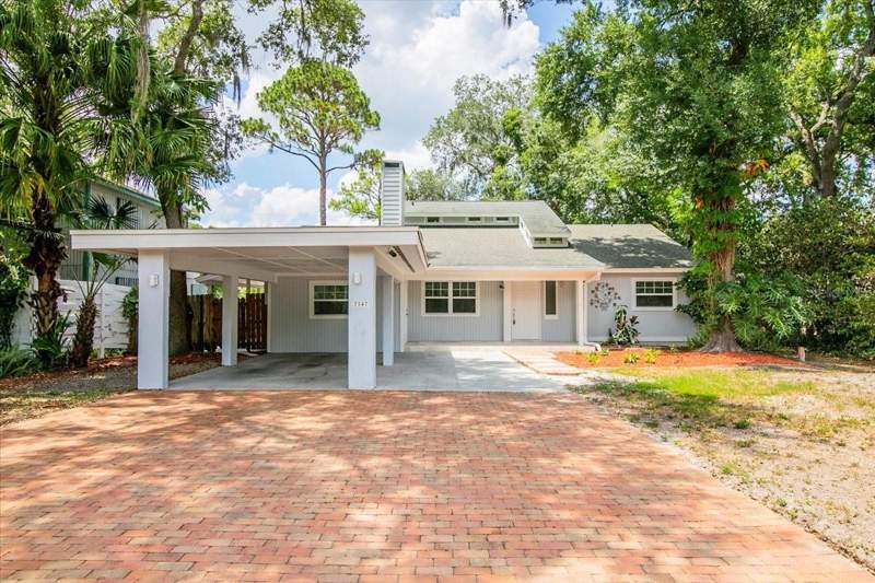 7147 LAGO STREET home for sale in Lake Sarasota