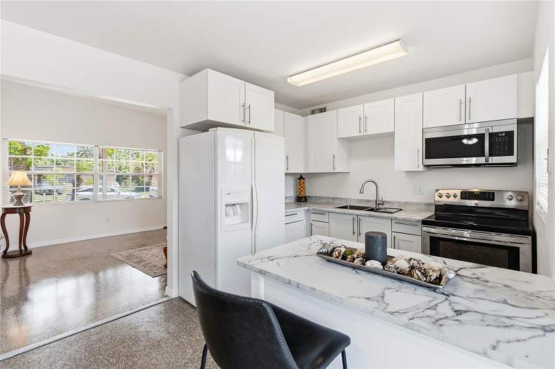 2 bedroom Single Family Residence at 6018 W Livingston Street, Crescent Heights, Orlando — photo 3