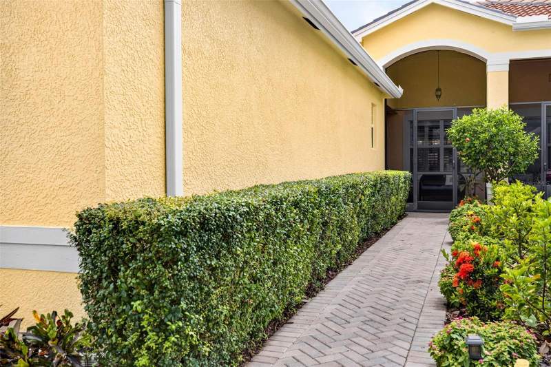 3 bedroom Villa at 16227 Amethyst Key Drive, Valencia Lakes, Wimauma — photo 2
