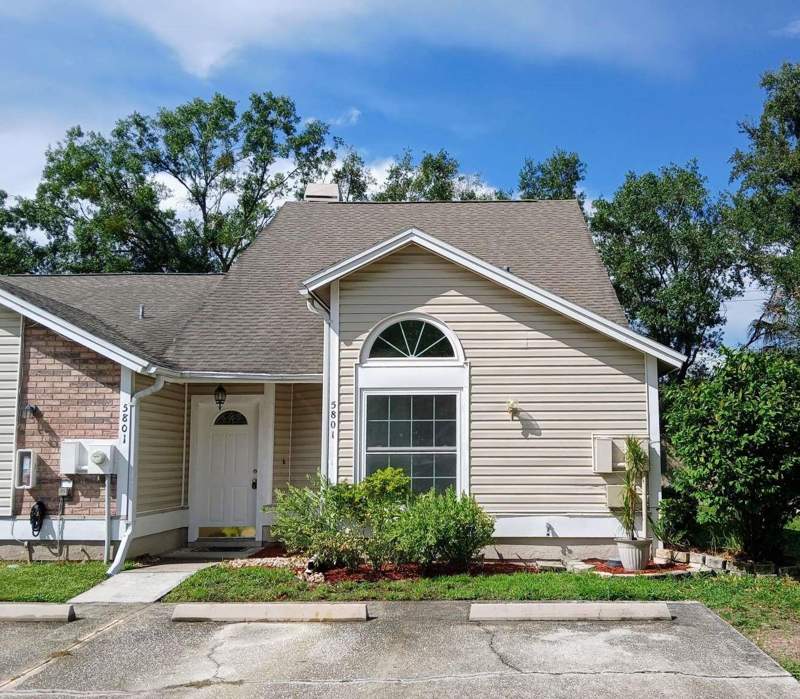 2 bedroom Townhouse at 5801 Red Cedar Lane, Townhomes Of Country Run Ph, Tampa — photo 1