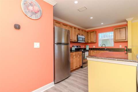 5605 Shore Boulevard #1B, Gulfport FL - photo 11 of 49