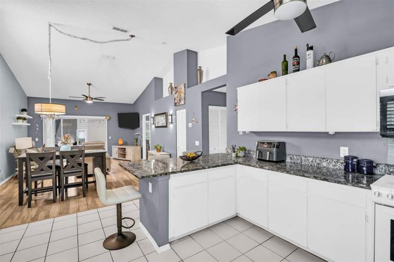 2 bedroom Villa at 3067 Pointer Drive, Fox Lake Twnhms, Palm Harbor — photo 4