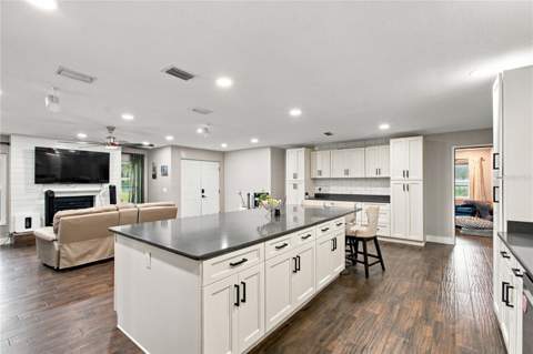 2210 Edgar Court, Oviedo FL - photo 6 of 6