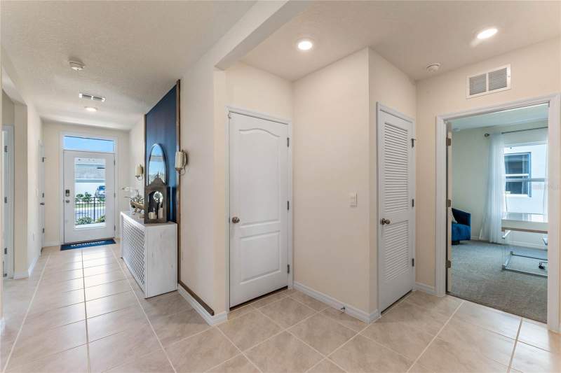 4 bedroom Single Family Residence at 3962 Limeklin Falls Loop, Cascades Phase 3, Davenport — photo 4