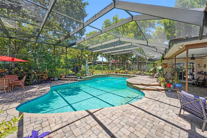 4 bedroom Single Family Residence at 3061 Alt 19, Crystal Beach Heights, Palm Harbor — photo 3