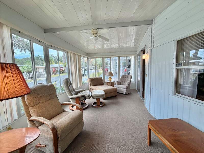 2 bedroom Mobile Home at 211 Aspen Circle, Hawthorne At Leesburg A Coop, Leesburg — photo 5
